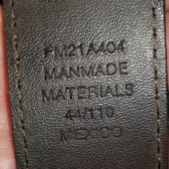 Mens Black Reversible Swivel Buckle Belt Size 44 FW21A404 Gunmetal Hardware  17 - Picture 4 of 5